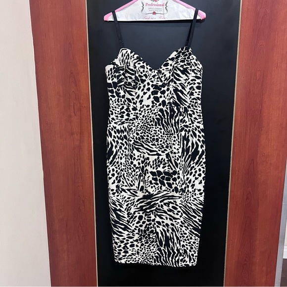 New Sergio Hudson x Target Dress Animal Print Sheath Dress Size Medium Stretch - Picture 1 of 16